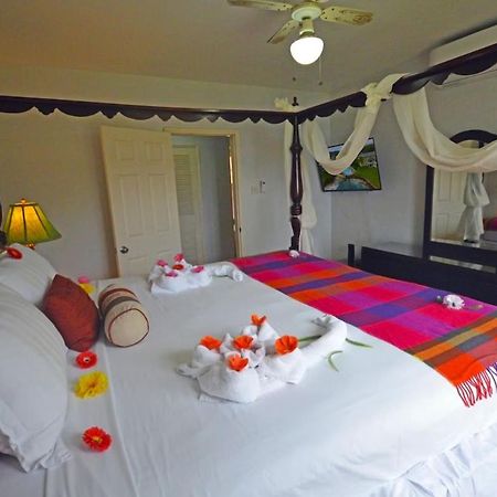 Sea 7 Apartment Ocho Rios Ngoại thất bức ảnh