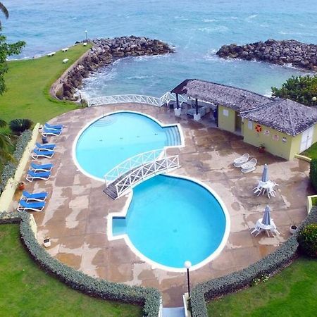 Sea 7 Apartment Ocho Rios Ngoại thất bức ảnh