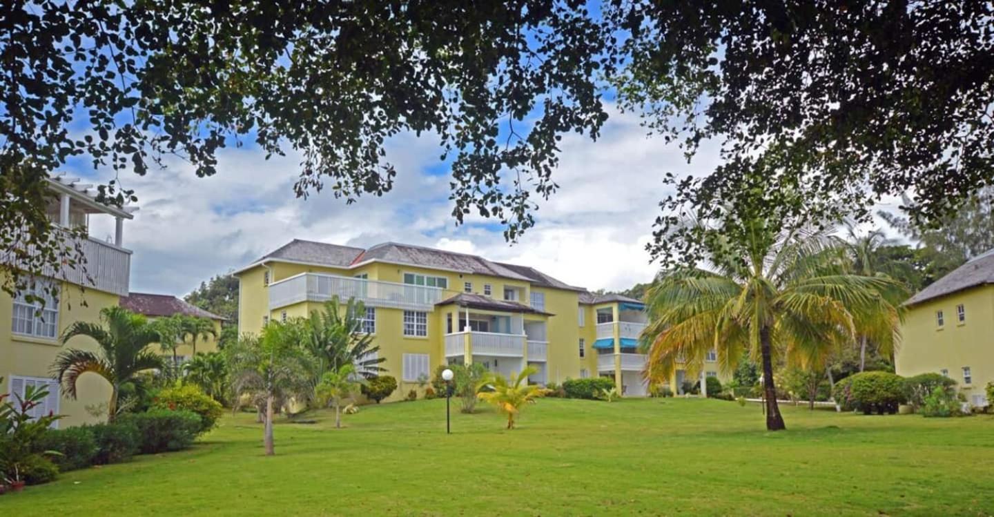 Sea 7 Apartment Ocho Rios Ngoại thất bức ảnh